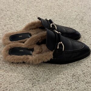 Zara Black Fur-Lined loafers